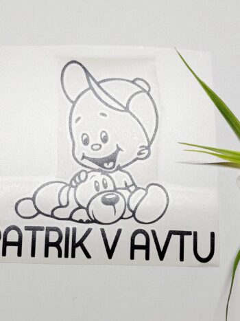 Patrik v avtu